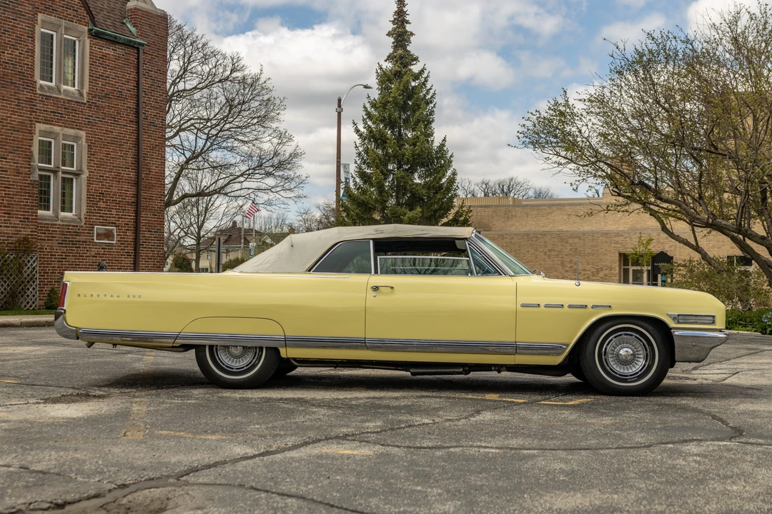 1964 Buick Electra - Image 13 of 31