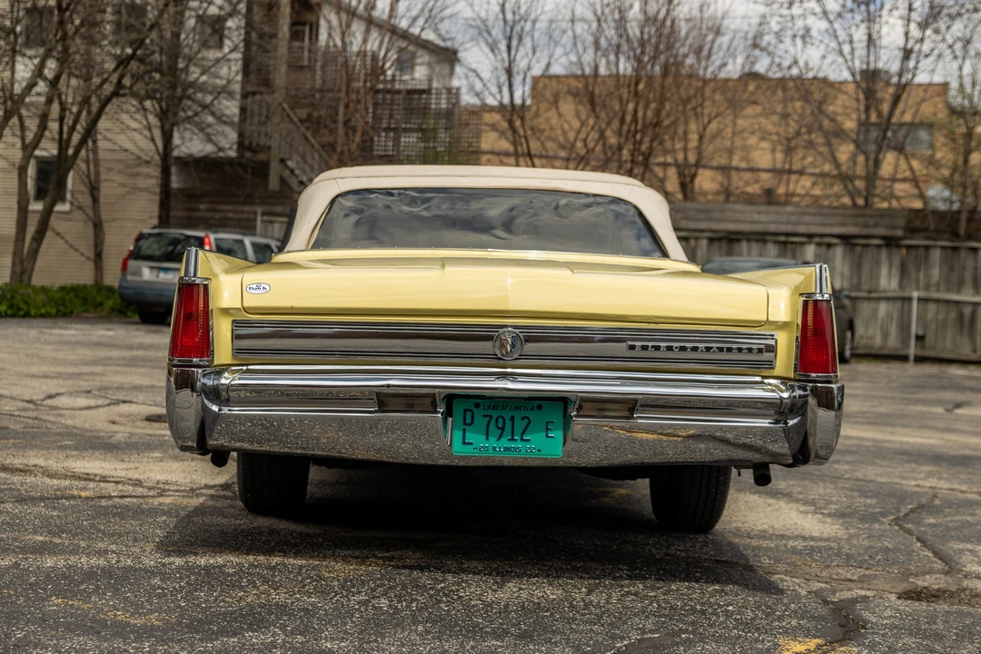 1964 Buick Electra - Image 9 of 31