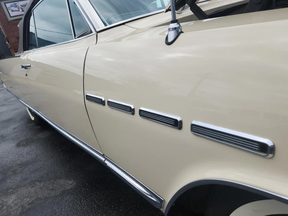 1964 Buick Electra - Image 12 of 30