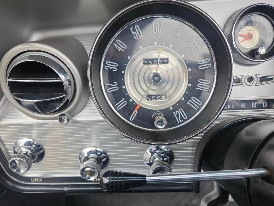 1964 Buick Electra - Image 26 of 30