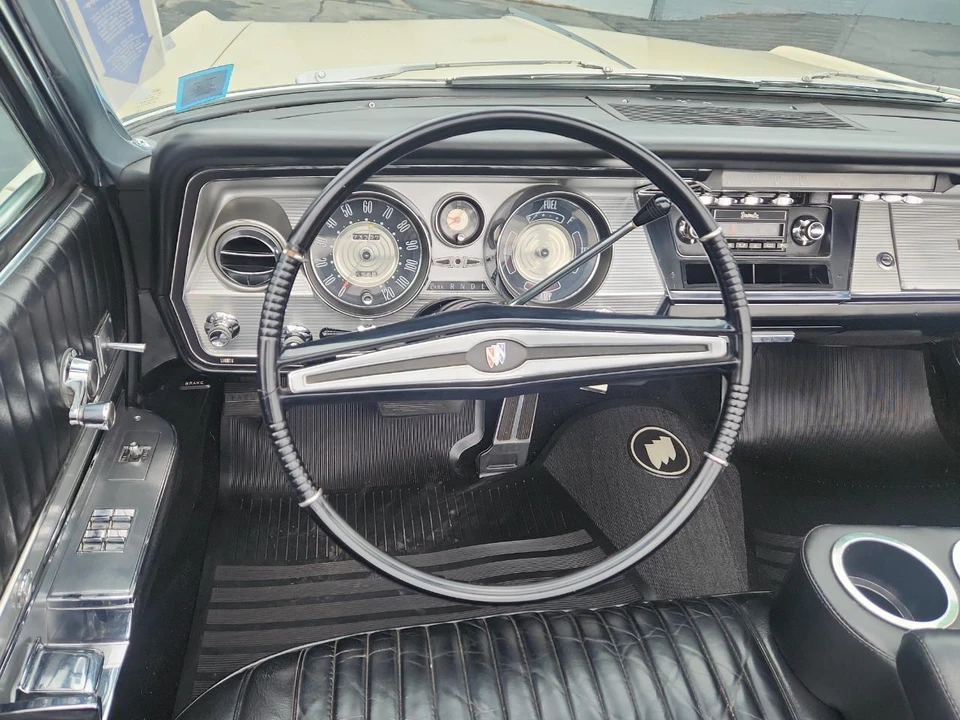1964 Buick Electra - Image 27 of 30