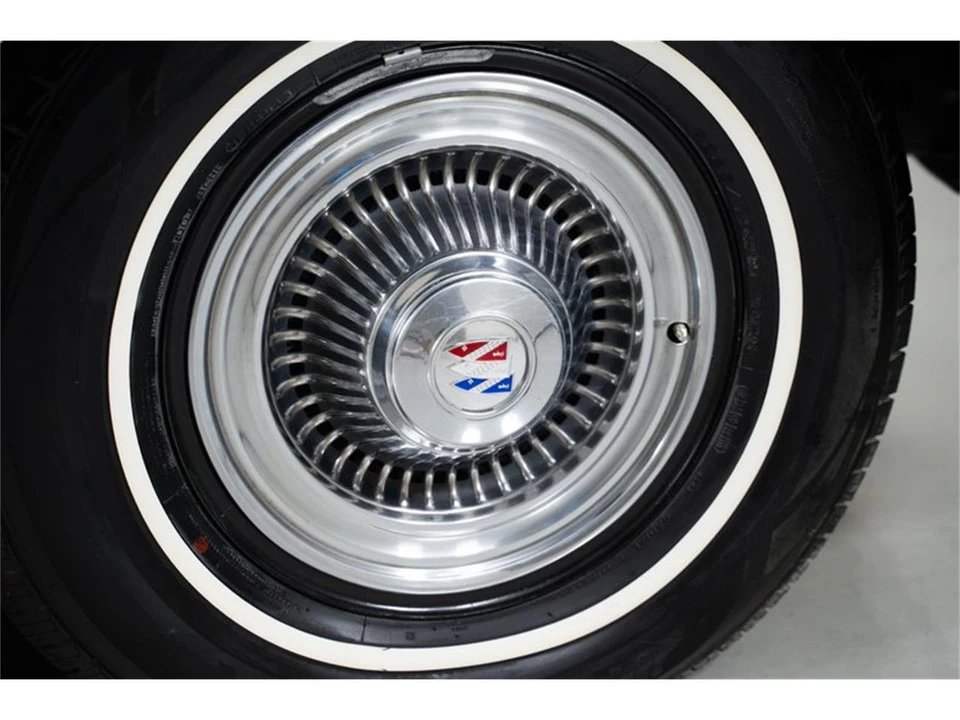 1964 Buick LeSabre - Image 14 of 31