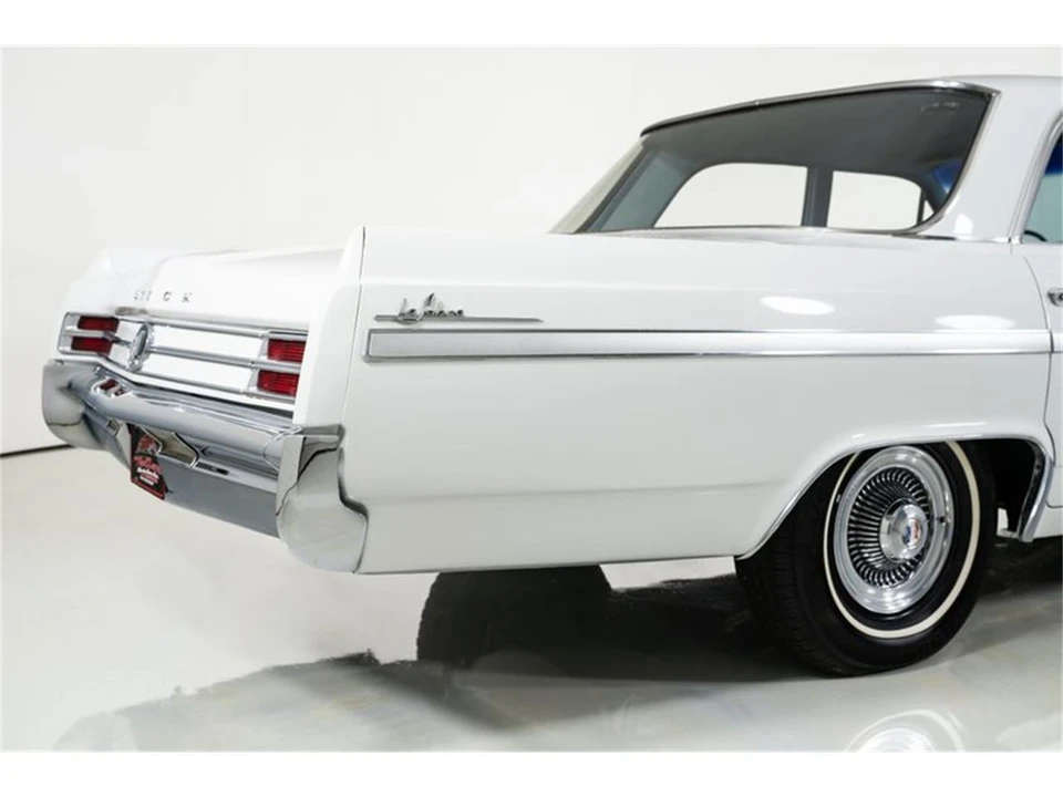 1964 Buick LeSabre - Image 11 of 31