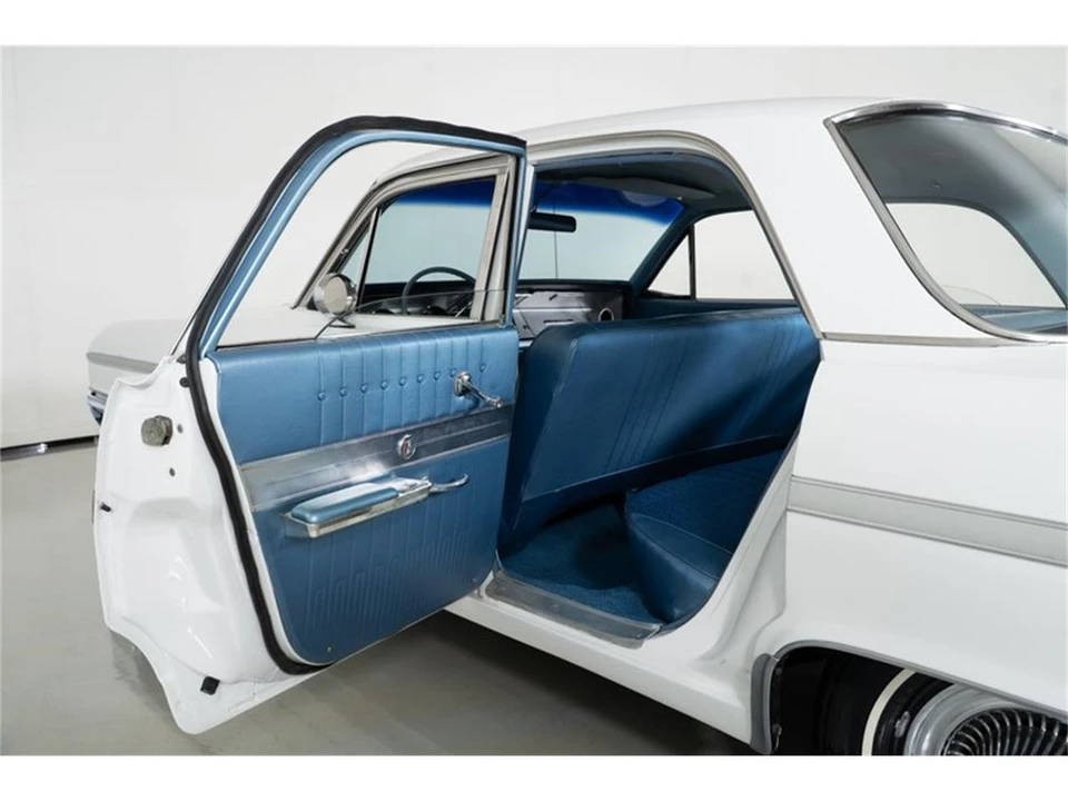 1964 Buick LeSabre - Image 23 of 31