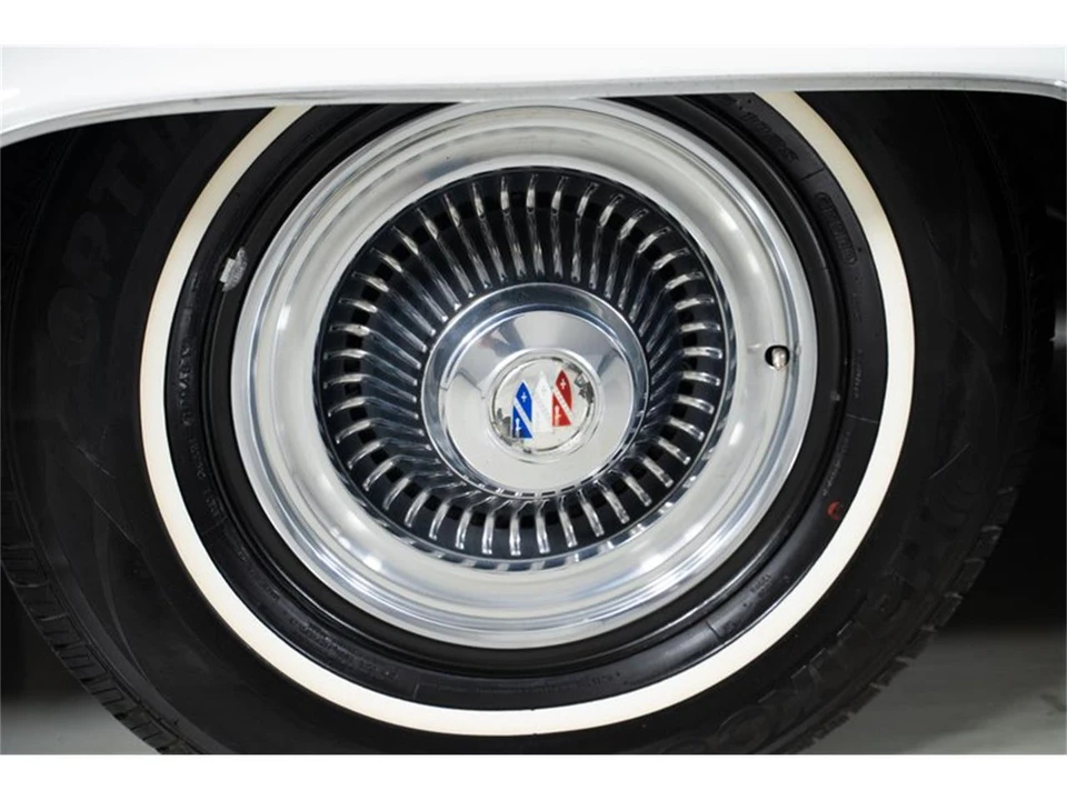 1964 Buick LeSabre - Image 13 of 31