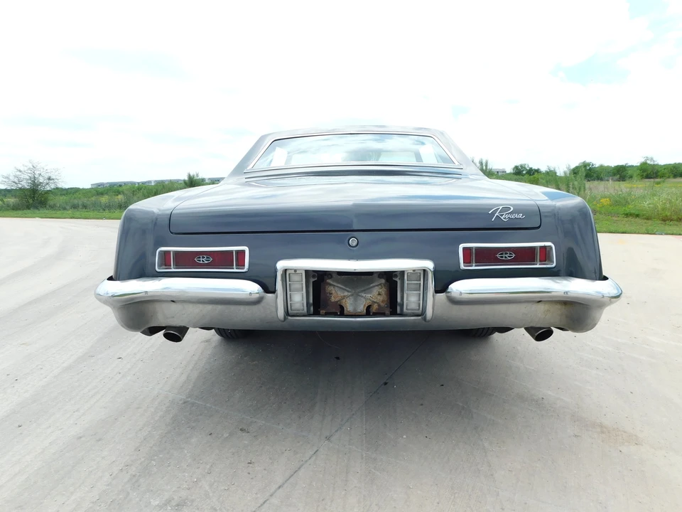 1964 Buick Riviera 1st Gen - Image 11 of 31