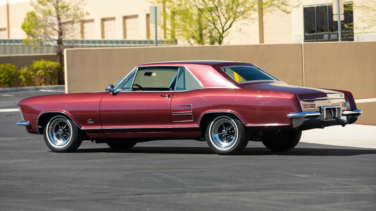 1964 Buick Riviera 1st Gen - Image 15 of 25