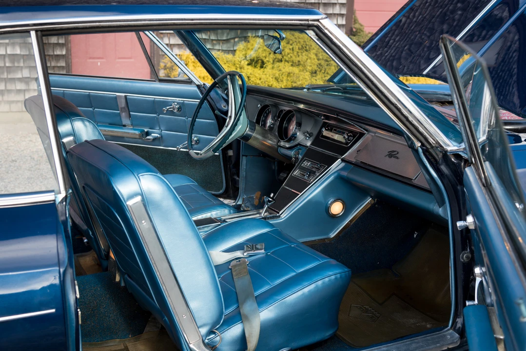 1964 Buick Riviera 1st Gen - Image 25 of 31