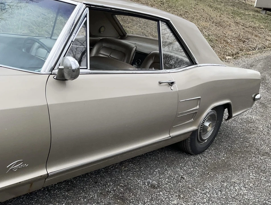 1964 Buick Riviera 1st Gen - Image 21 of 31