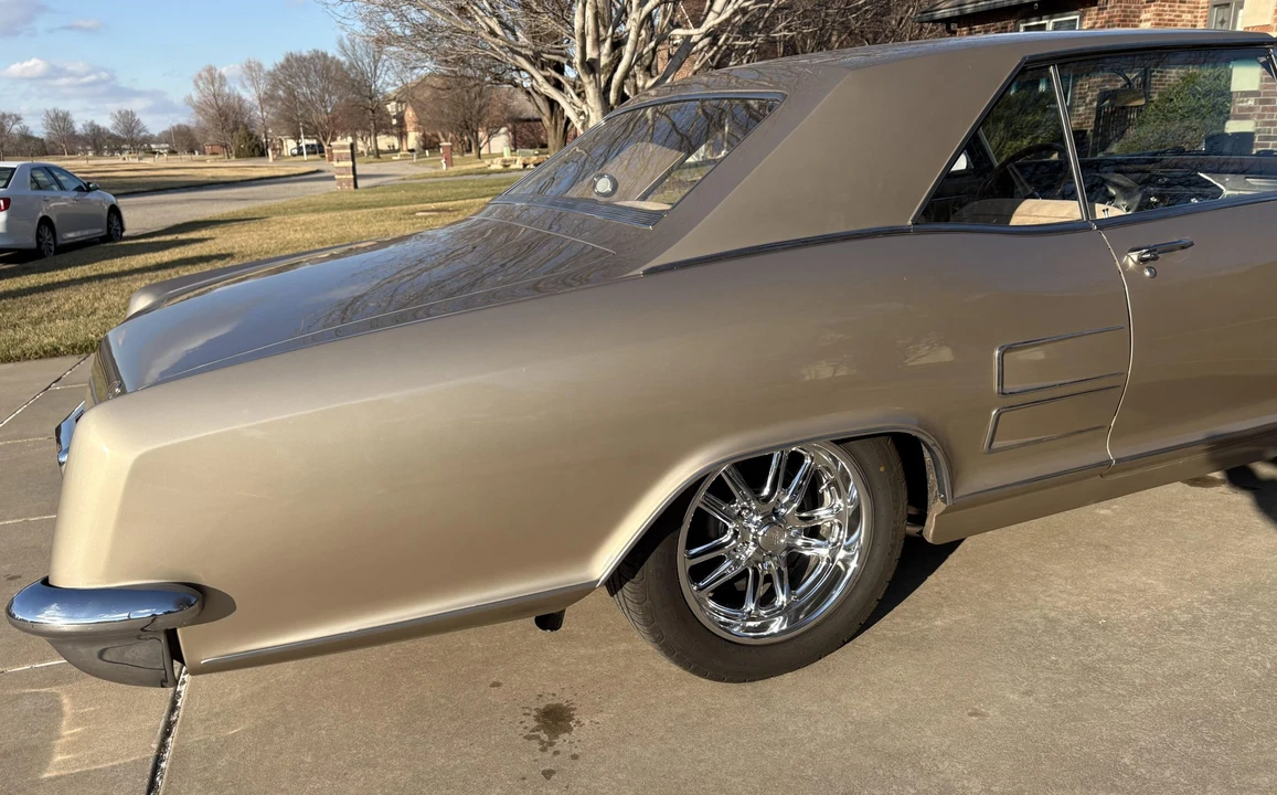 1964 Buick Riviera 1st Gen - Image 17 of 31