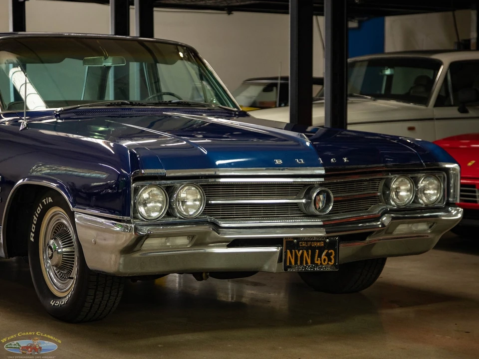 1964 Buick Wildcat - Image 9 of 21