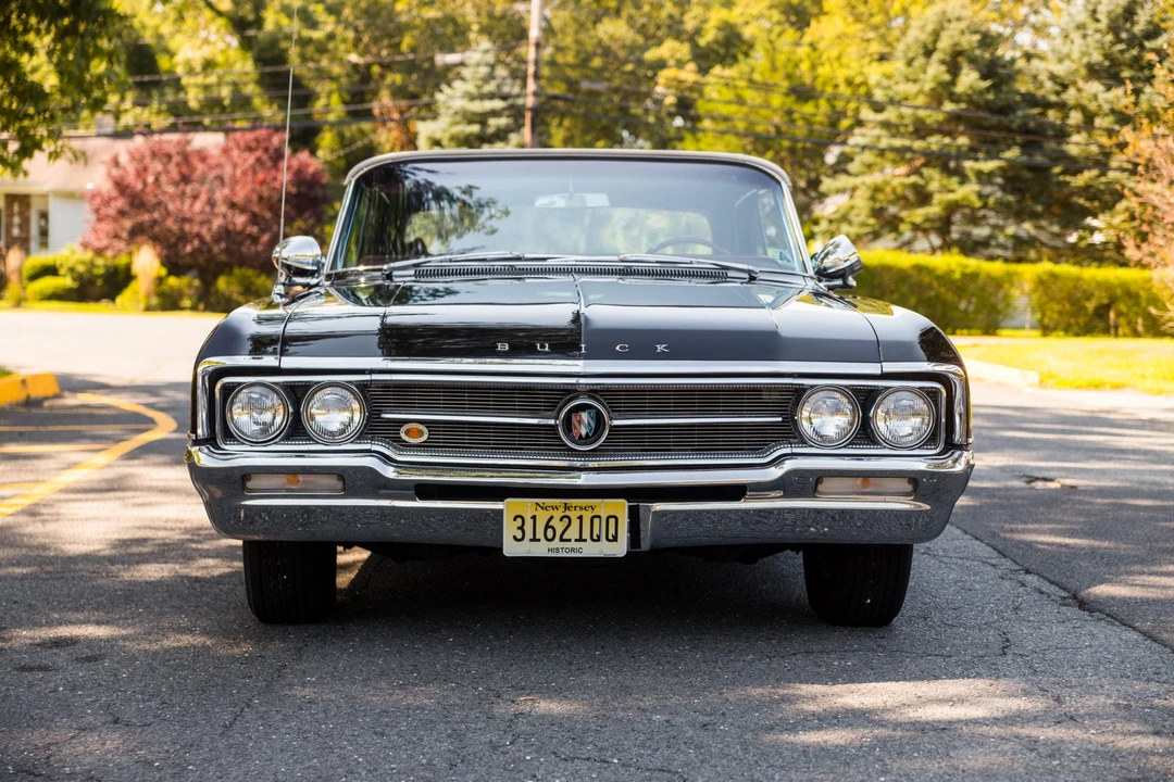 1964 Buick Wildcat - Image 9 of 31