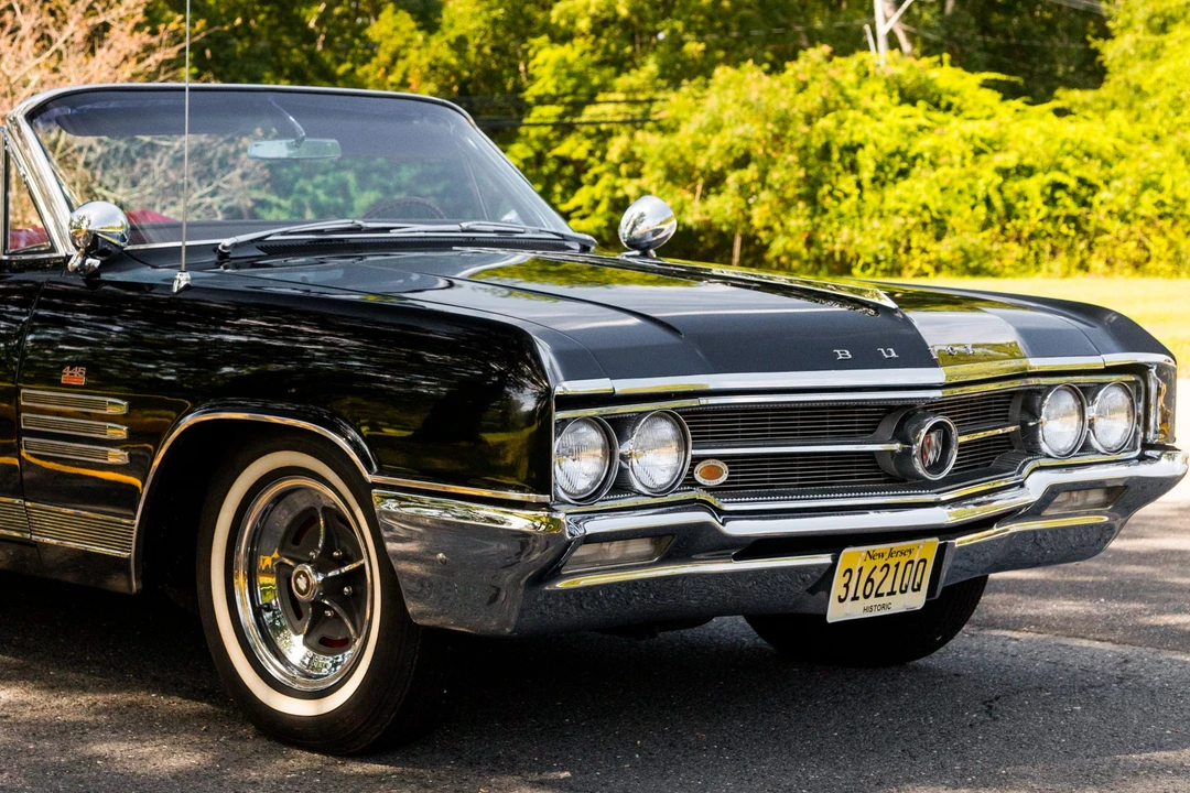 1964 Buick Wildcat - Image 17 of 31