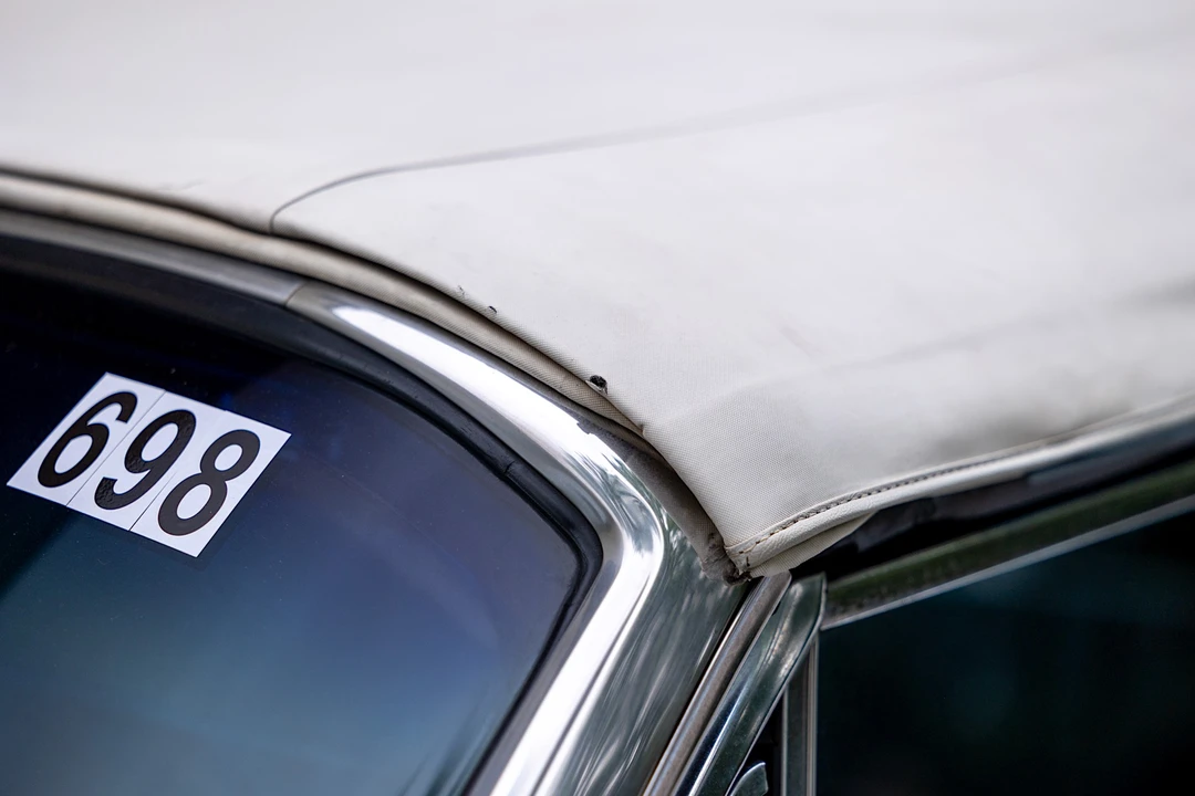 1964 Buick Wildcat - Image 28 of 31