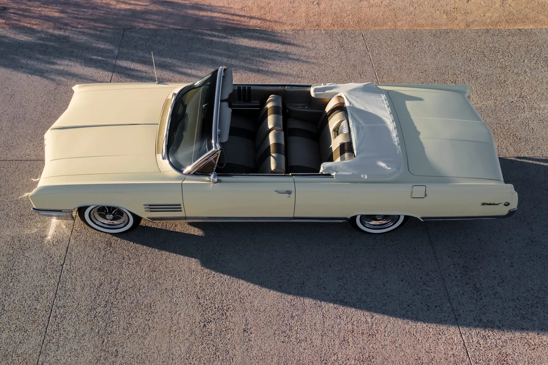 1964 Buick Wildcat - Image 30 of 31
