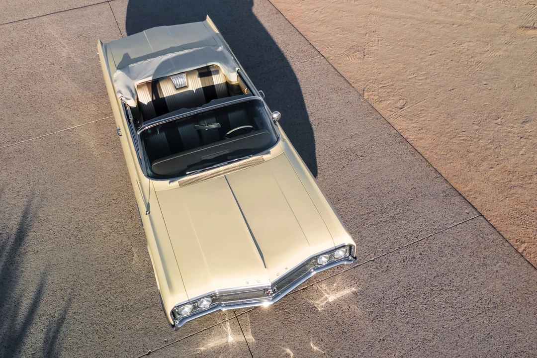 1964 Buick Wildcat - Image 26 of 31