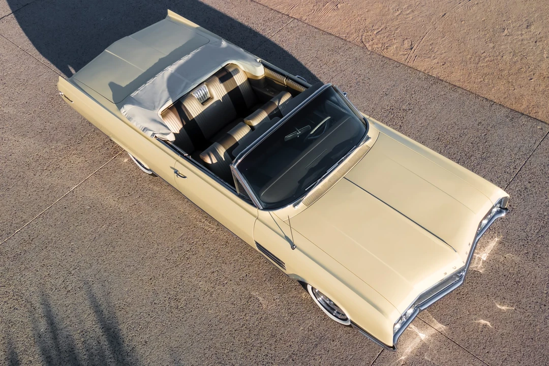 1964 Buick Wildcat - Image 25 of 31