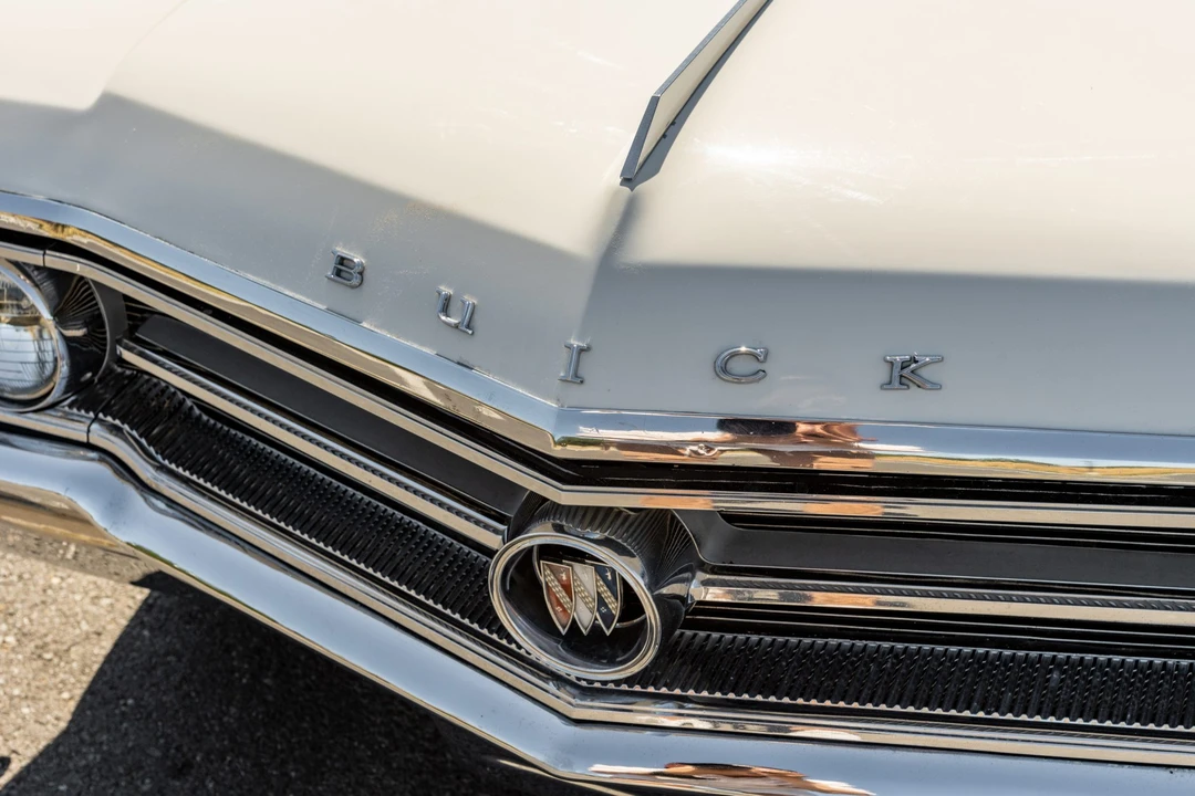 1964 Buick Wildcat - Image 24 of 31