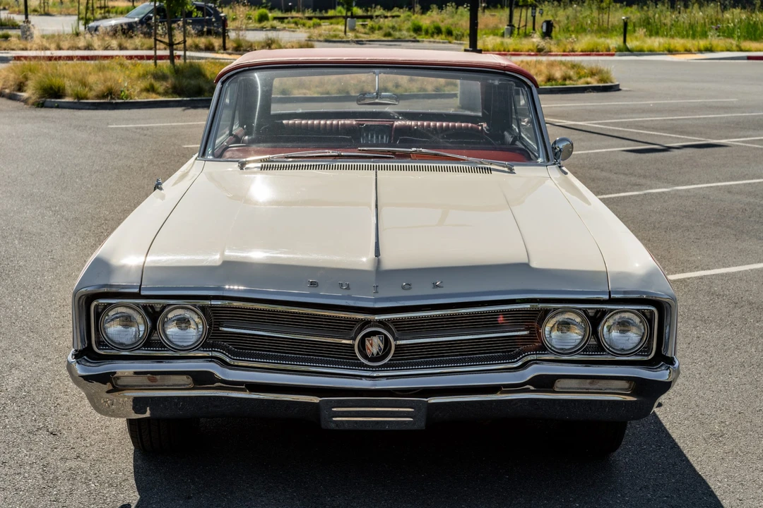 1964 Buick Wildcat - Image 10 of 31