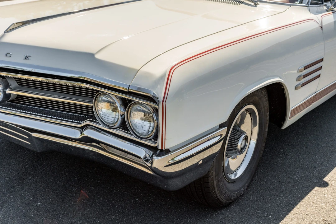 1964 Buick Wildcat - Image 25 of 31