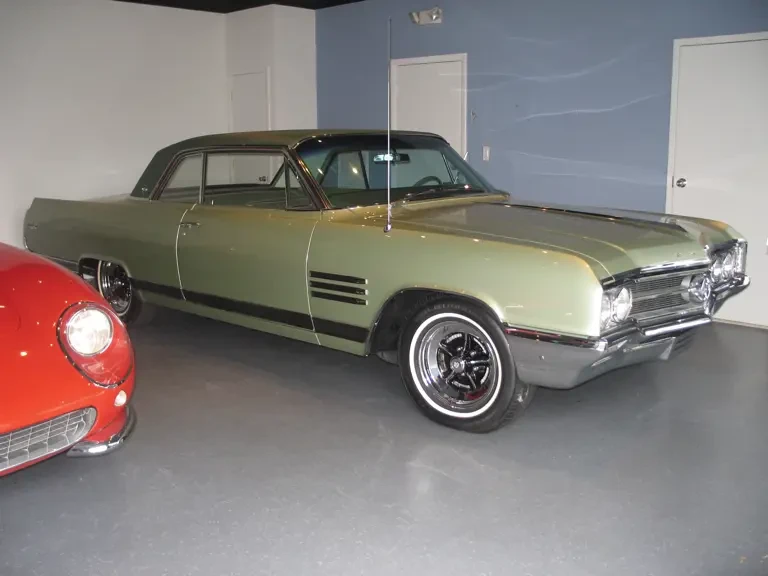 1964 Buick Wildcat - Image 2 of 2