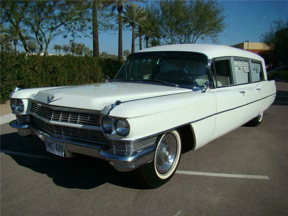 1964 Cadillac Series 70 & 75 - Image 2 of 5