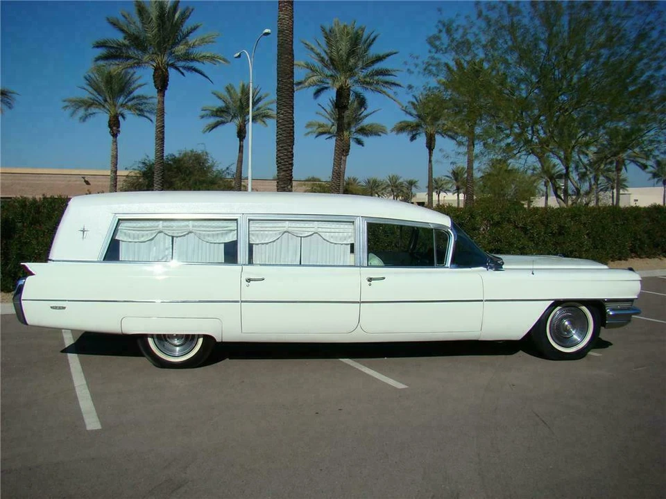 1964 Cadillac Series 70 & 75 - Image 5 of 5