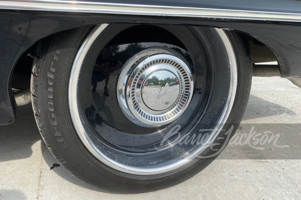 1964 Chevrolet Biscayne - Image 10 of 24