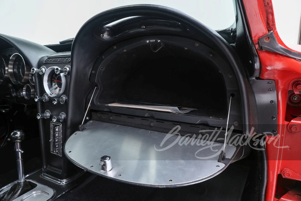 1964 Chevrolet Corvette C2 - Image 20 of 30