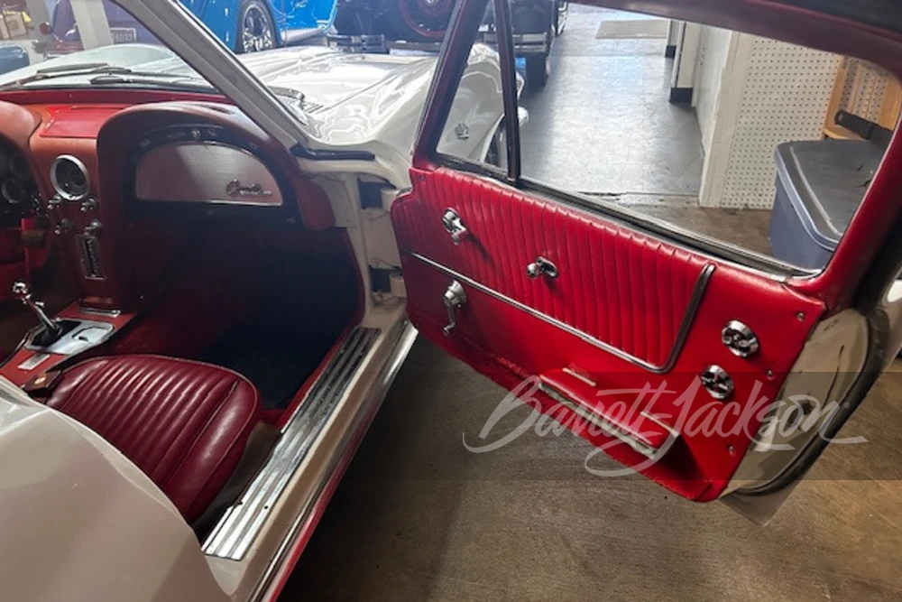 1964 Chevrolet Corvette C2 - Image 11 of 16