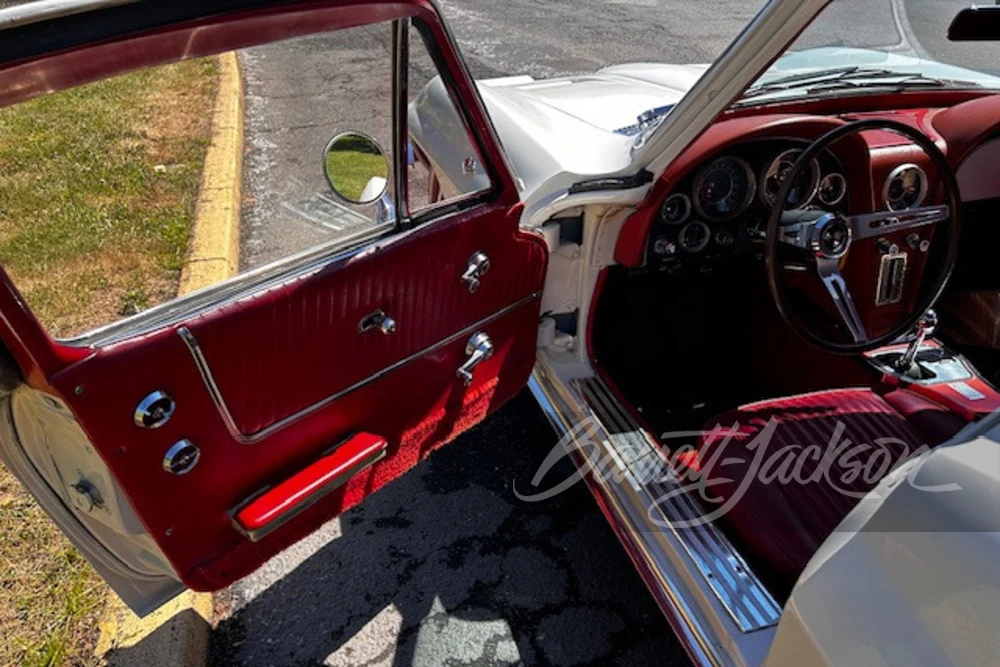 1964 Chevrolet Corvette C2 - Image 12 of 16