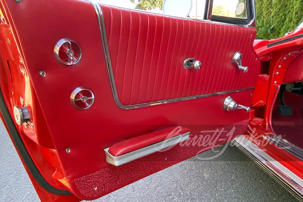 1964 Chevrolet Corvette C2 - Image 11 of 15
