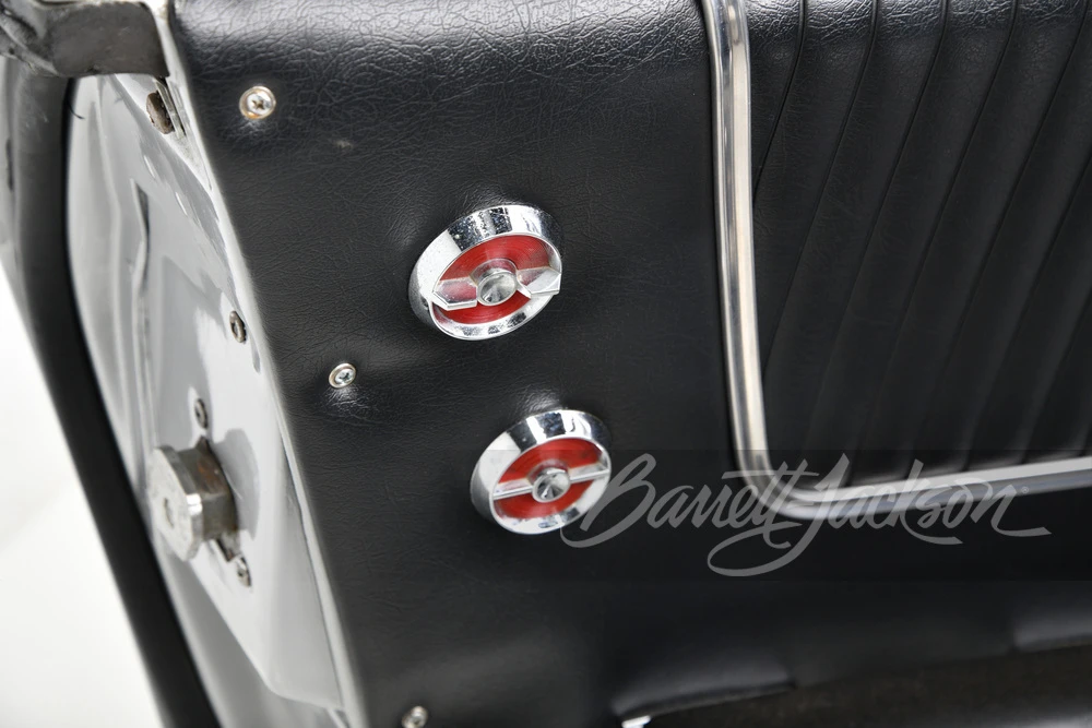 1964 Chevrolet Corvette C2 - Image 13 of 31