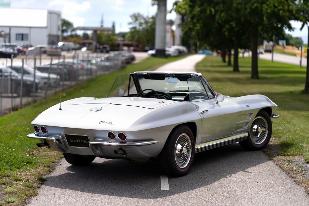 1964 Chevrolet Corvette C2 - Image 13 of 31