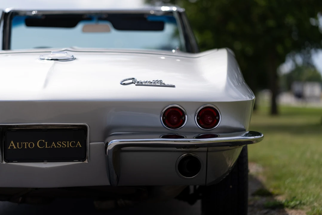 1964 Chevrolet Corvette C2 - Image 25 of 31