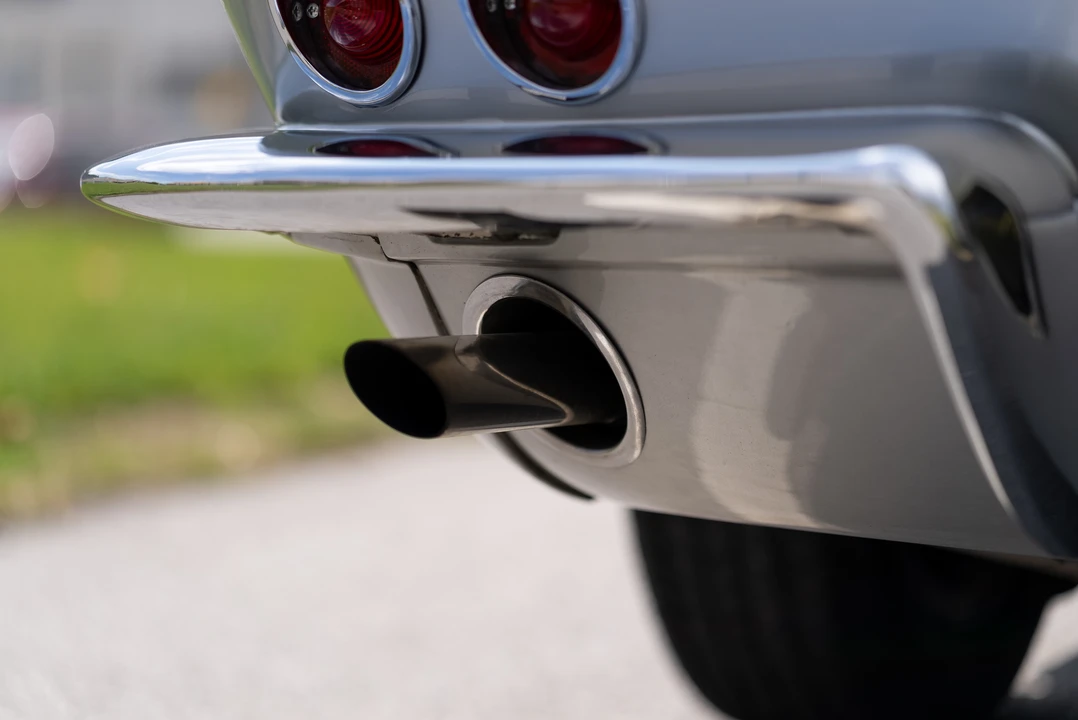 1964 Chevrolet Corvette C2 - Image 23 of 31