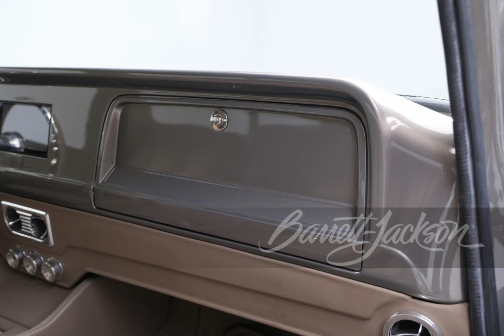 1964 Chevrolet Suburban 5th Gen - Image 28 of 31