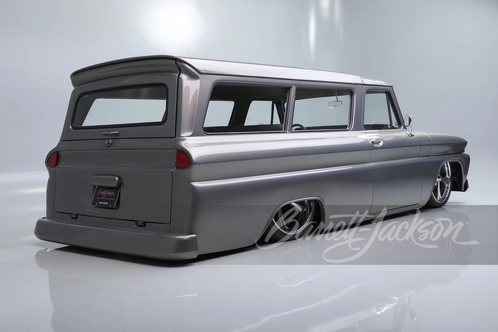 1964 Chevrolet Suburban 5th Gen - Image 2 of 31