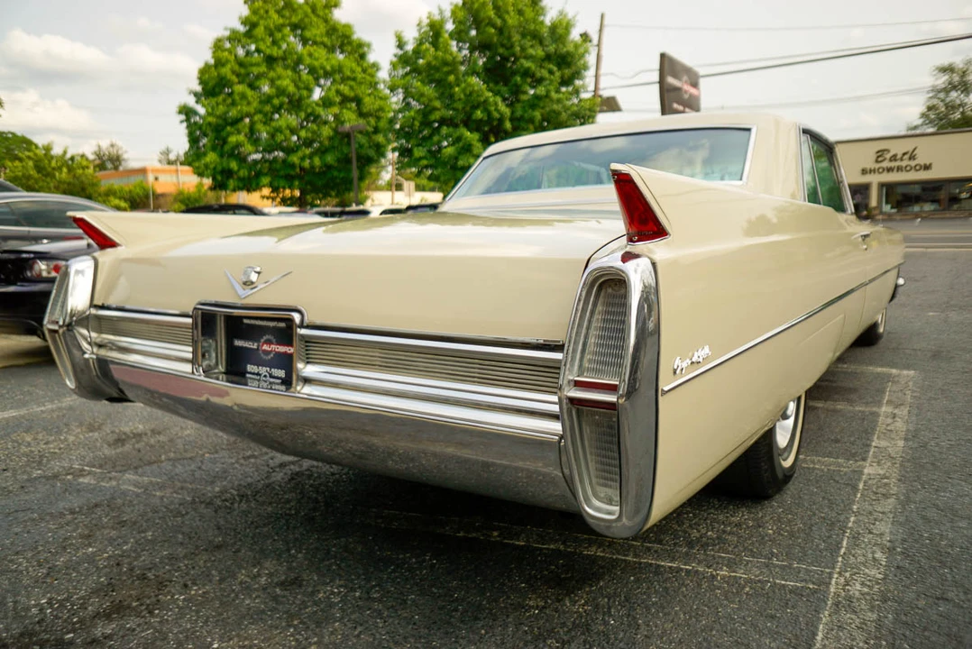 1964 Cadillac DeVille 2nd Gen - Image 9 of 31
