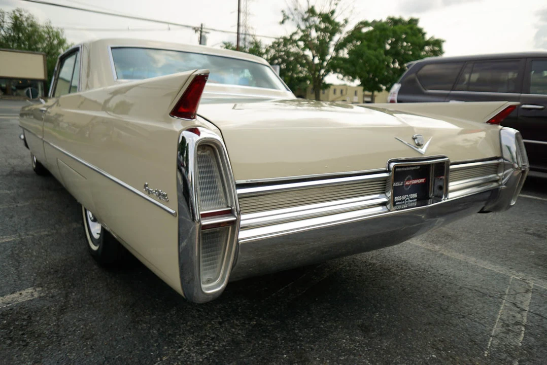1964 Cadillac DeVille 2nd Gen - Image 11 of 31