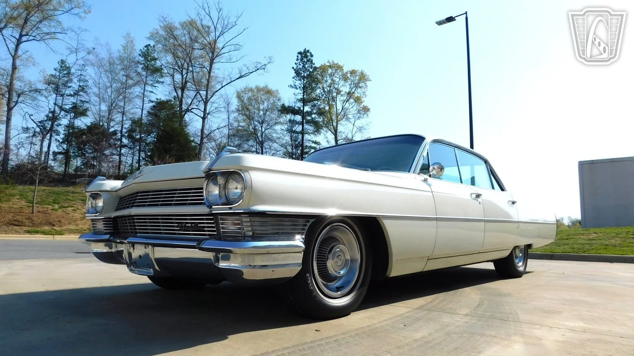 1964 Cadillac DeVille 2nd Gen - Image 6 of 12
