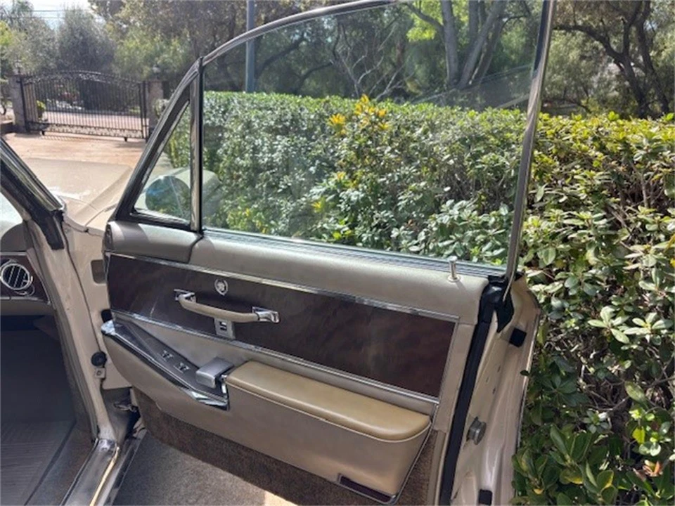 1964 Cadillac Fleetwood - Image 15 of 31