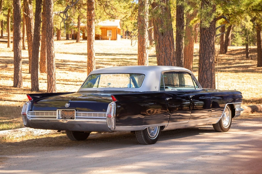 1964 Cadillac Sixty Special - Image 5 of 21