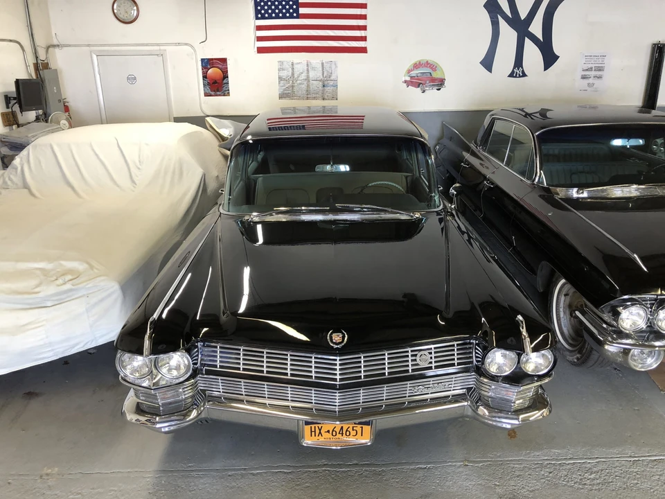 1964 Cadillac Series 70 & 75 - Image 2 of 31