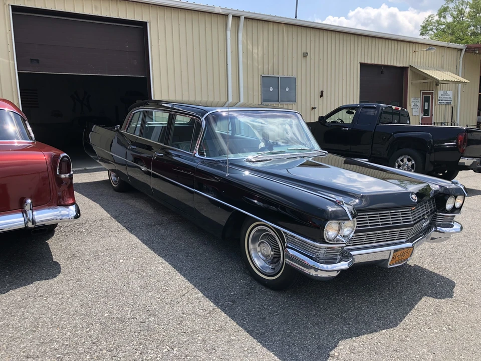 1964 Cadillac Series 70 & 75 - Image 11 of 31