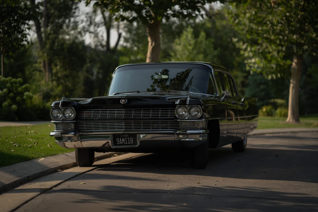 1964 Cadillac Series 70 & 75 - Image 2 of 31