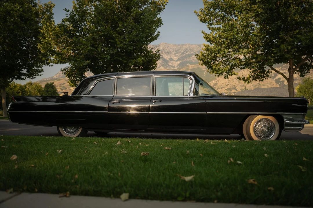 1964 Cadillac Series 70 & 75 - Image 25 of 31