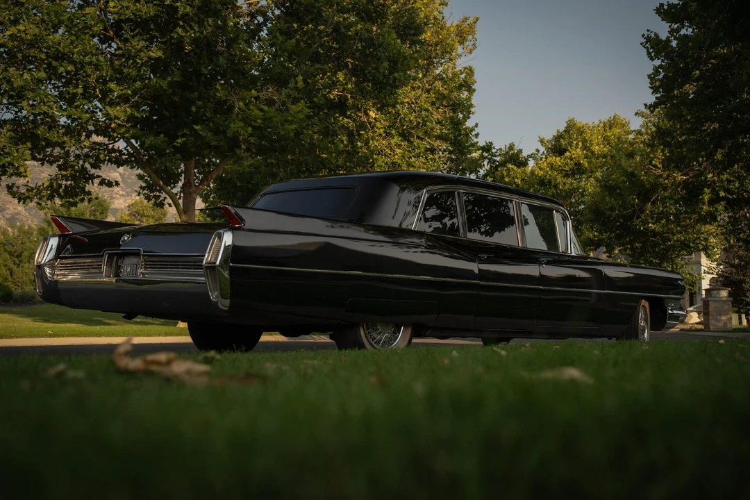1964 Cadillac Series 70 & 75 - Image 24 of 31