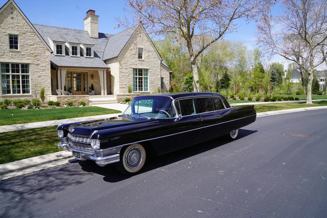 1964 Cadillac Series 70 & 75 - Image 29 of 31