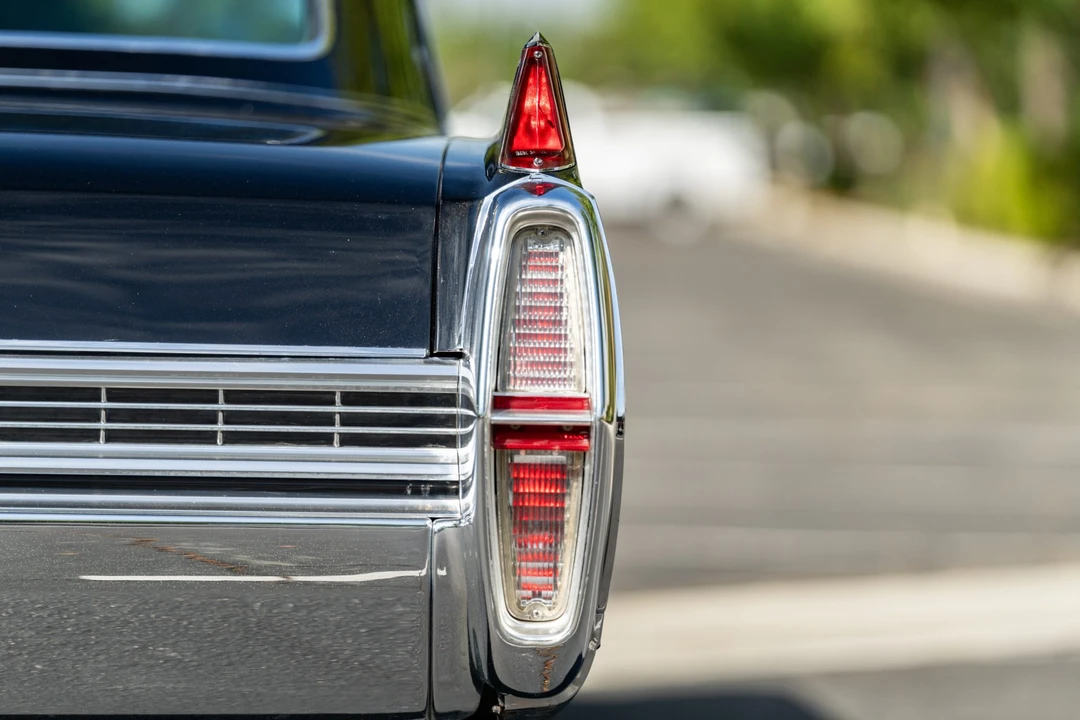 1964 Cadillac Sixty Special - Image 22 of 31